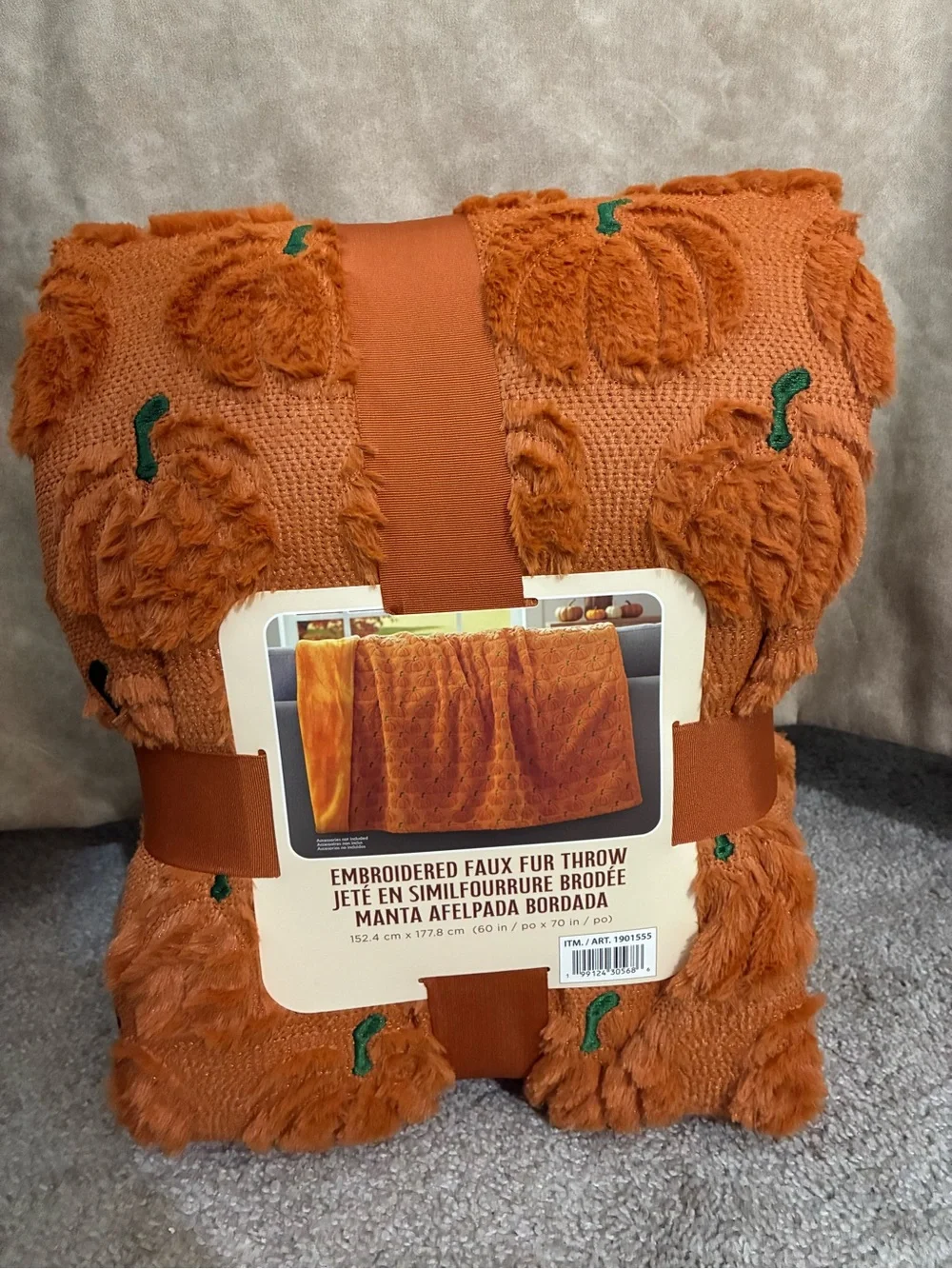 🎃 Pumpkin Embroidered Faux Fur Throw Blanket – Orange | Fall Decor | NEW